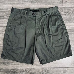 Dockers Men Dark‎ Green No Wrinkle Twill Pleated Front Shorts Casual Waist 36